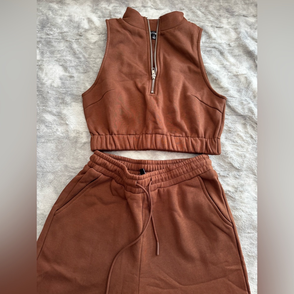 Fashion Nova Sweater Jogger set Brown